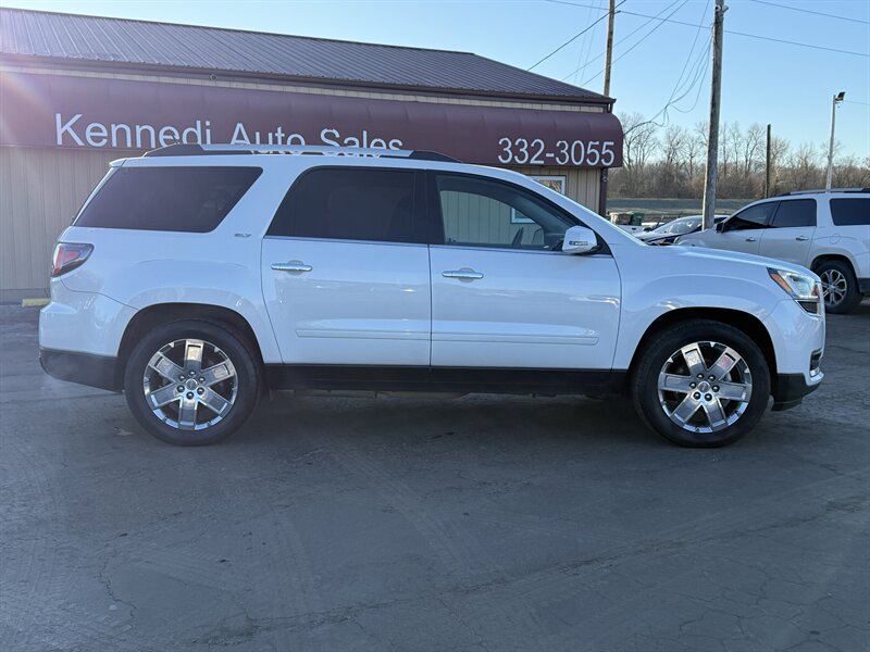 2017 GMC Acadia Limited - Photo 6 - Cahokia, IL 62206