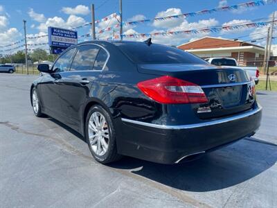 2012 Hyundai Genesis 3.8L V6   - Photo 3 - Cahokia, IL 62206