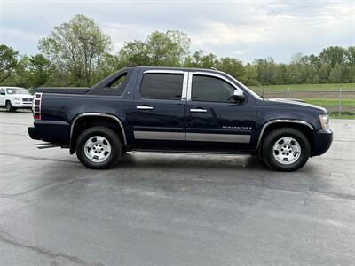 2008 Chevrolet Avalanche LT   - Photo 6 - Cahokia, IL 62206