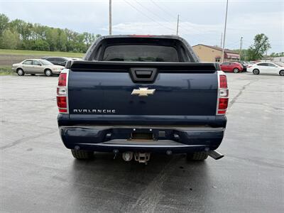 2008 Chevrolet Avalanche LT   - Photo 4 - Cahokia, IL 62206
