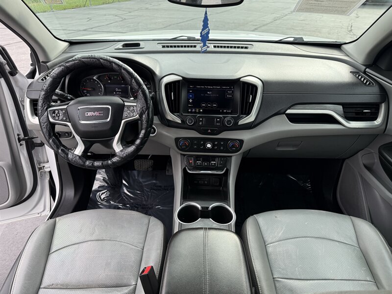 2021 GMC Terrain SLT - Photo 10 - Cahokia, IL 62206
