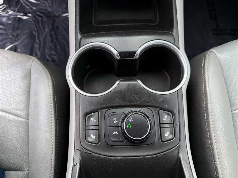 2021 GMC Terrain SLT - Photo 14 - Cahokia, IL 62206