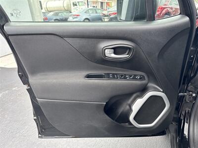 2018 Jeep Renegade Sport - Photo 15 - Millstadt, IL 62260