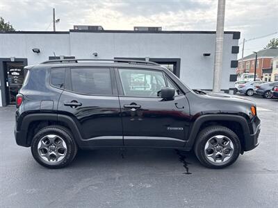 2018 Jeep Renegade Sport - Photo 8 - Millstadt, IL 62260