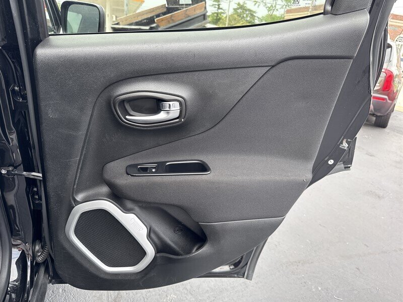 2018 Jeep Renegade Sport - Photo 28 - Millstadt, IL 62260