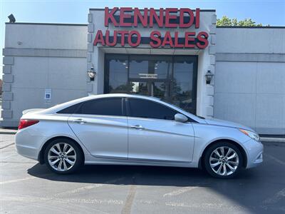 2013 Hyundai SONATA SE   - Photo 1 - Fairview Heights, IL 62208