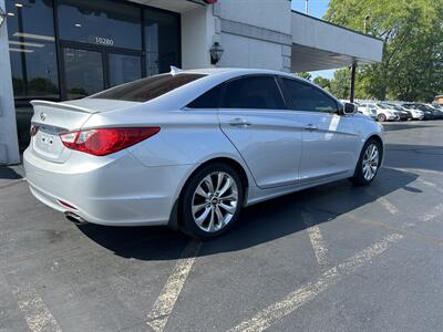 2013 Hyundai SONATA SE   - Photo 4 - Fairview Heights, IL 62208