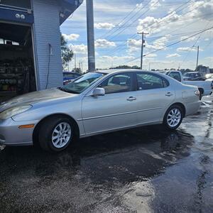 2004 Lexus ES   - Photo 4 - Belleville, IL 62223