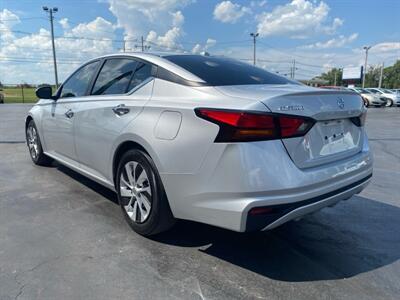 2019 Nissan Altima 2.5 S   - Photo 8 - Cahokia, IL 62206