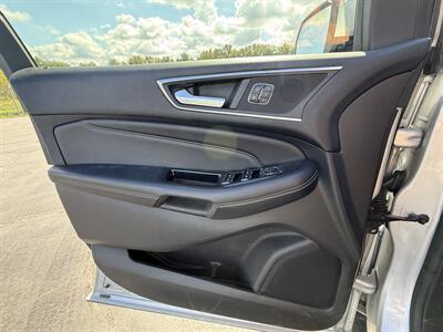 2015 Ford Edge Titanium   - Photo 17 - Cahokia, IL 62206