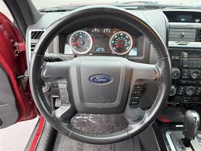 2010 Ford Escape Limited - Photo 13 - Cahokia, IL 62206
