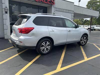 2018 Nissan Pathfinder S   - Photo 4 - Fairview Heights, IL 62208