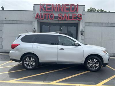 2018 Nissan Pathfinder S   - Photo 1 - Fairview Heights, IL 62208