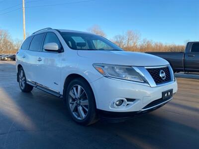 2014 Nissan Pathfinder Hybrid SV   - Photo 3 - Cahokia, IL 62206