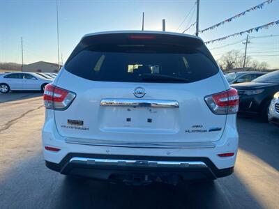 2014 Nissan Pathfinder Hybrid SV   - Photo 6 - Cahokia, IL 62206