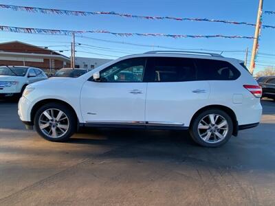 2014 Nissan Pathfinder Hybrid SV   - Photo 8 - Cahokia, IL 62206