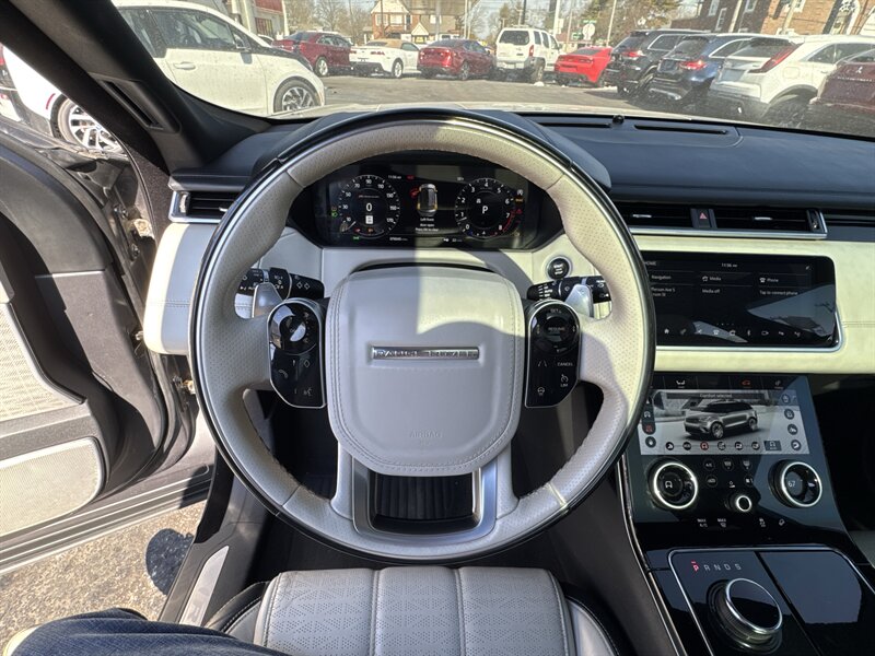 2018 Land Rover Range Rover Sport P380 R-Dynamic HSE Velar - Photo 12 - Millstadt, IL 62260