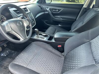 2017 Nissan Altima 2.5   - Photo 8 - Fairview Heights, IL 62208