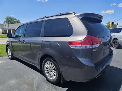 2011 Toyota Sienna XLE 8-Passenger   - Photo 3 - Belleville, IL 62223