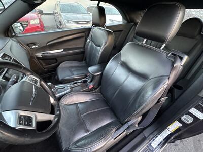 2011 Chrysler 200 Series Limited Hardtop Convertible   - Photo 15 - Millstadt, IL 62260