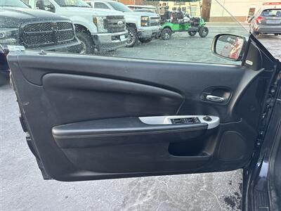 2011 Chrysler 200 Series Limited Hardtop Convertible   - Photo 14 - Millstadt, IL 62260