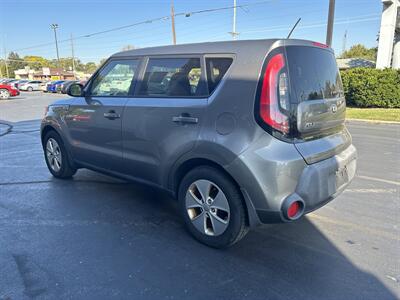 2015 Kia Soul   - Photo 5 - Fairview Heights, IL 62208