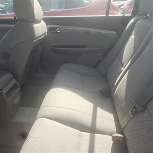 2009 Saturn Aura XE   - Photo 4 - Belleville, IL 62223