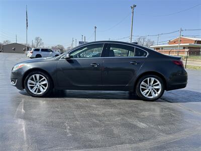 2016 Buick Regal   - Photo 2 - Cahokia, IL 62206