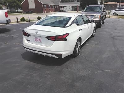 2019 Nissan Altima 2.5 S - Photo 4 - Cahokia, IL 62206