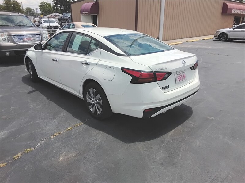 2019 Nissan Altima 2.5 S - Photo 3 - Cahokia, IL 62206