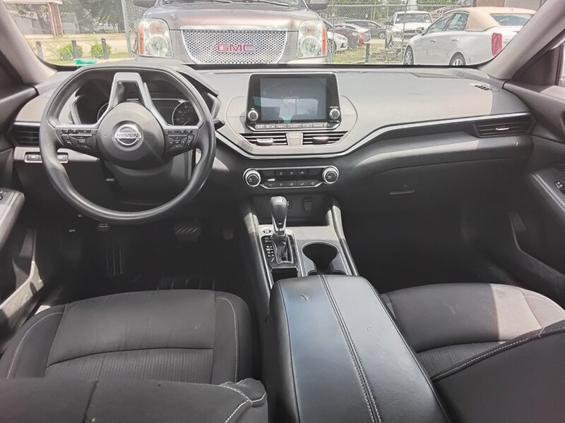 2019 Nissan Altima 2.5 S - Photo 5 - Cahokia, IL 62206
