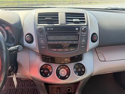 2008 Toyota RAV4 Limited   - Photo 15 - Cahokia, IL 62206