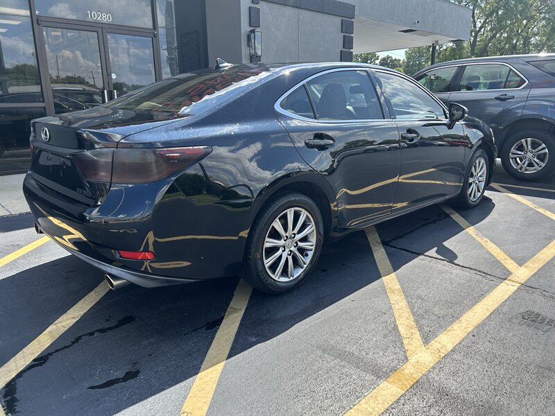 2014 Lexus ES - Photo 4 - Fairview Heights, IL 62208