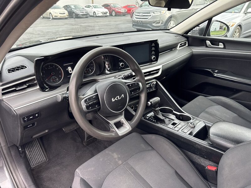 2022 Kia K5 LXS - Photo 9 - Millstadt, IL 62260