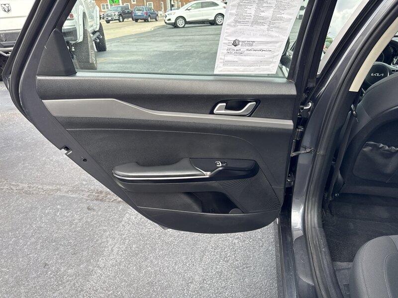2022 Kia K5 LXS - Photo 16 - Millstadt, IL 62260