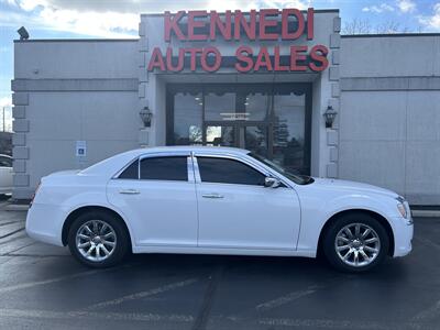 2011 Chrysler 300 Series Limited   - Photo 1 - Fairview Heights, IL 62208