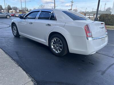 2011 Chrysler 300 Series Limited   - Photo 5 - Fairview Heights, IL 62208