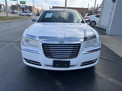 2011 Chrysler 300 Series Limited   - Photo 6 - Fairview Heights, IL 62208