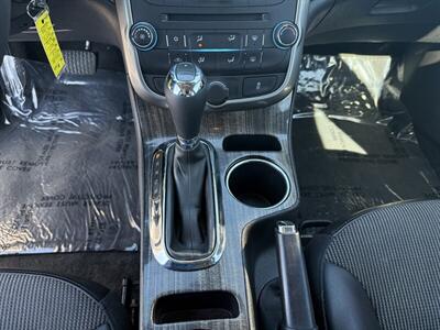 2015 Chevrolet Malibu LT   - Photo 14 - Cahokia, IL 62206