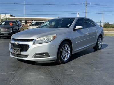 2015 Chevrolet Malibu LT   - Photo 1 - Cahokia, IL 62206