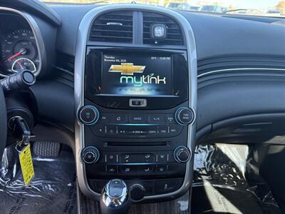 2015 Chevrolet Malibu LT   - Photo 13 - Cahokia, IL 62206