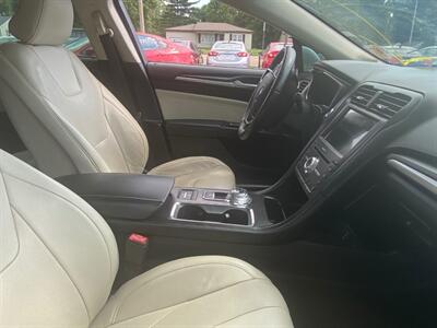 2018 Ford Fusion Titanium   - Photo 8 - Belleville, IL 62226