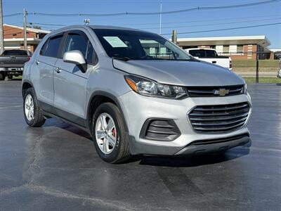 2020 Chevrolet Trax LS - Photo 3 - Cahokia, IL 62206