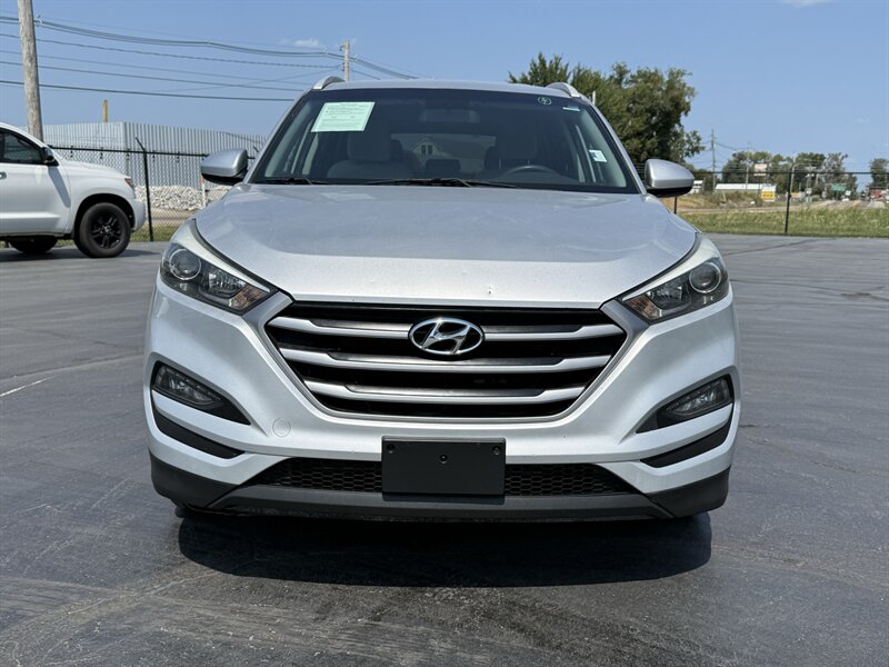 2018 Hyundai TUCSON SE - Photo 2 - Cahokia, IL 62206