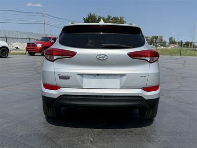 2018 Hyundai TUCSON SE - Photo 7 - Cahokia, IL 62206