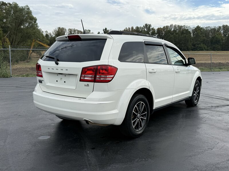 2018 Dodge Journey SE - Photo 5 - Cahokia, IL 62206