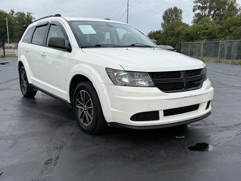 2018 Dodge Journey SE - Photo 3 - Cahokia, IL 62206