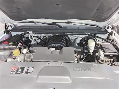 2015 GMC Yukon XL SLE   - Photo 5 - Cahokia, IL 62206