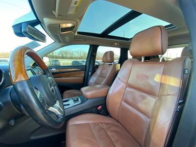 2012 Jeep Grand Cherokee Overland   - Photo 11 - Cahokia, IL 62206