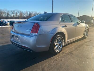 2016 Chrysler 300 Series Limited   - Photo 4 - Cahokia, IL 62206